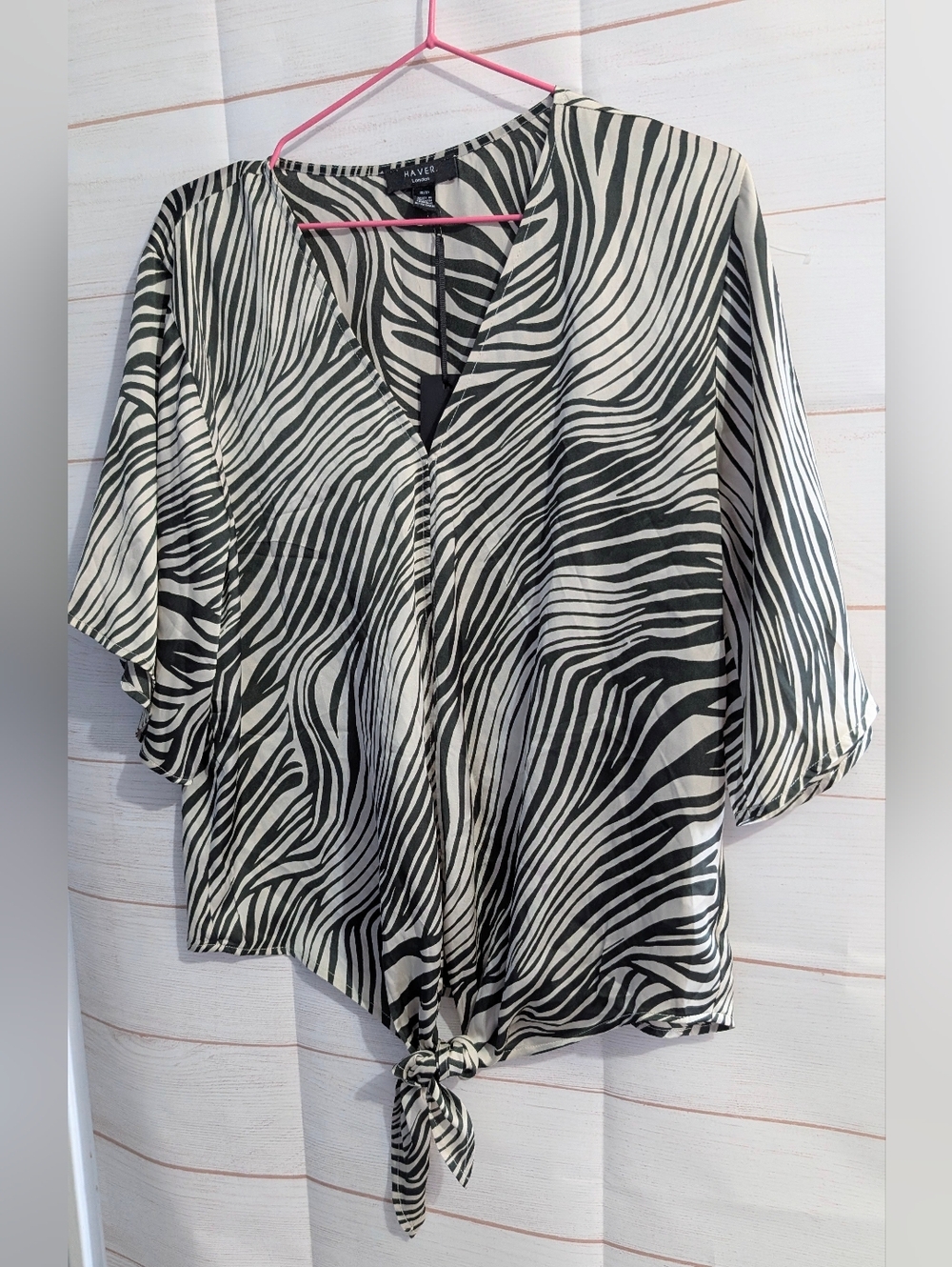 Haver London Zebra 🦓 Print V-Neck Tie Fron Blouse Size Medium